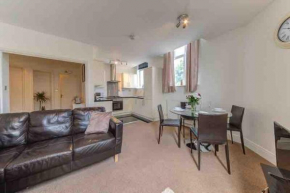 2 bed Apartment - Westfield - London
